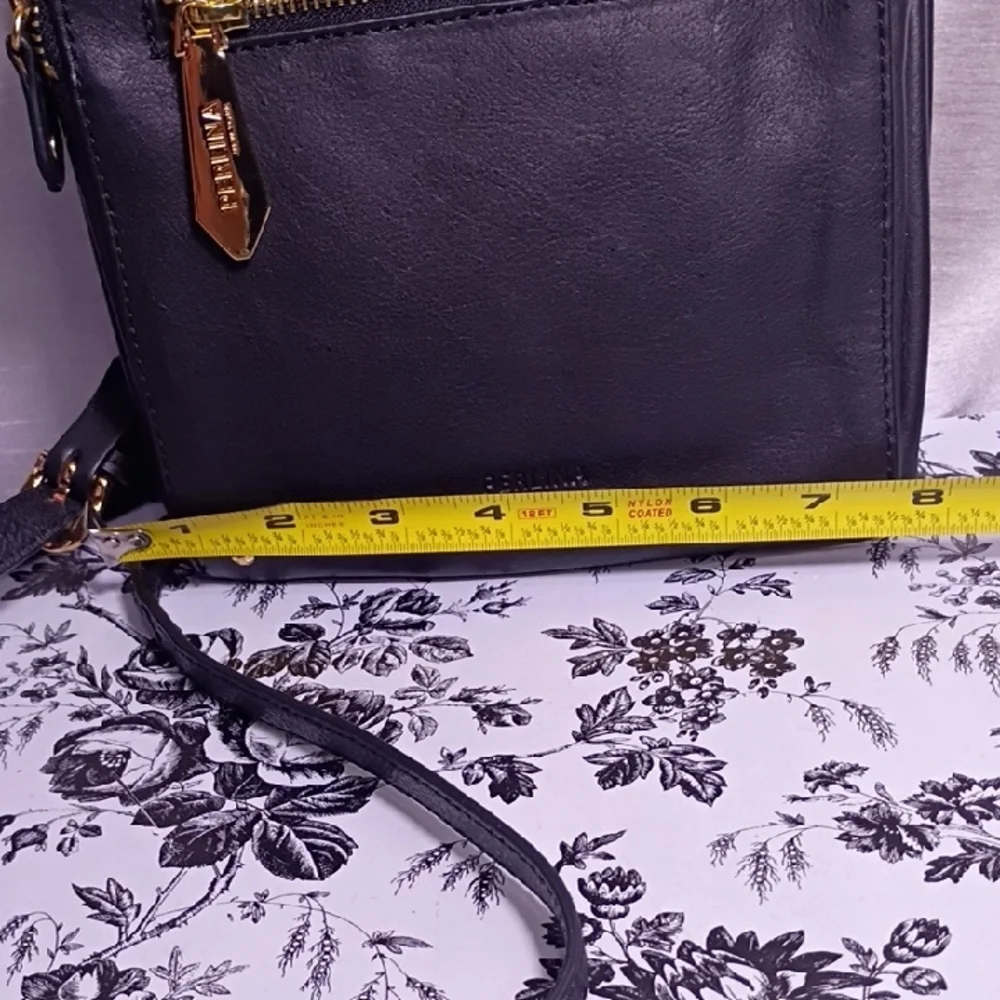 Perlina Elegant Black‎ Crossbody Bag